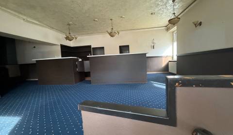 Kiadó Üzlethelység, Üzlethelység, Žerotínova bašta, Nové Zámky, Szlová