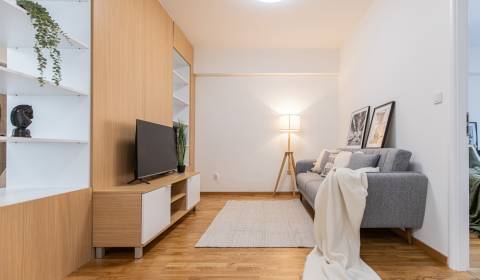 Eladó 3 szobás lakás, 3 szobás lakás, Blumentálska, Bratislava - Staré