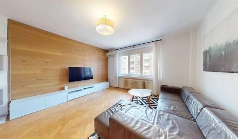 Eladó 3 szobás lakás, 3 szobás lakás, Krížna, Bratislava - Staré Mesto