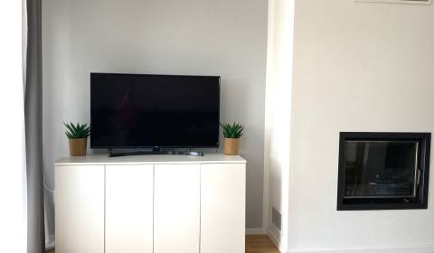 Eladó Családi ház, Családi ház, Lodenica, Piešťany, Szlovákia