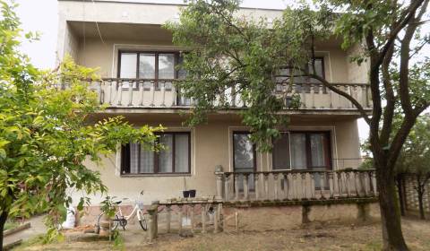 Eladó Családi ház, Családi ház, Tvrdošovce, Nitra, Szlovákia