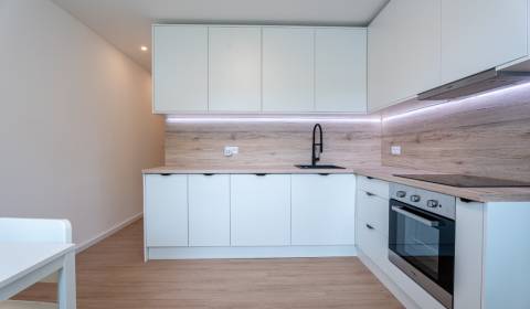 Eladó 3 szobás lakás, 3 szobás lakás, Trenčín, Szlovákia