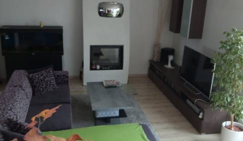 Eladó Családi ház, Családi ház, Brusnicová, Senec, Szlovákia