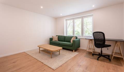 Eladó 2 szobás lakás, 2 szobás lakás, Trenčín, Szlovákia