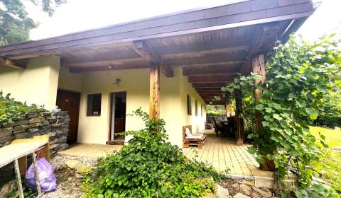 Eladó Nyaraló, Nyaraló, Bánovce nad Bebravou, Szlovákia