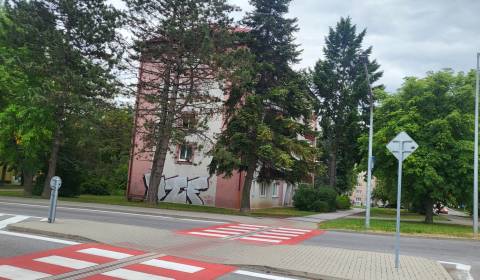 Eladó 3 szobás lakás, 3 szobás lakás, Joliota Curieho, Poprad, Szlovák