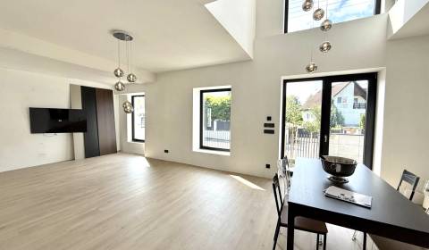 Eladó Családi ház, Családi ház, Senica, Szlovákia