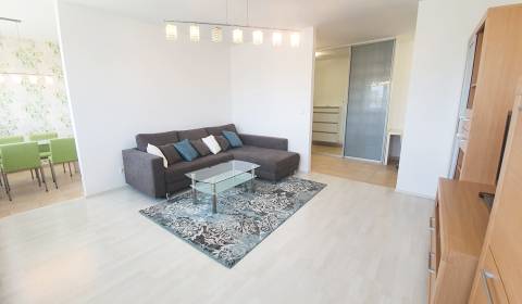 Kiadó 2 szobás lakás, 2 szobás lakás, Bratislava - Ružinov, Szlovákia