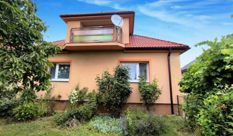 Eladó Családi ház, Családi ház, Prievidza, Szlovákia