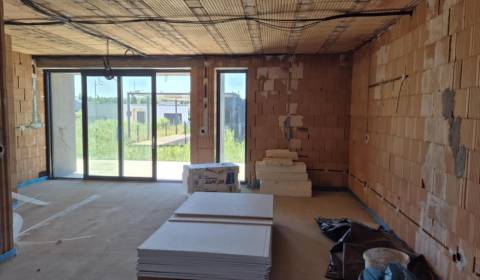 Eladó Családi ház, Családi ház, Šajdíkove humence, Senica, Szlovákia