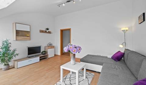 Eladó 2 szobás lakás, 2 szobás lakás, Bajkalská, Bratislava - Ružinov,