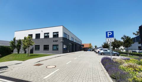 Kiadó Raktárak és ipari épületek, Raktárak és ipari épületek, Trnava,