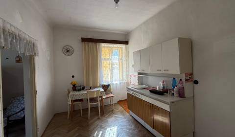 Eladó 1 szobás lakás, 1 szobás lakás, Žiar nad Hronom, Szlovákia