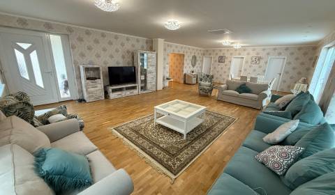 Kiadó Családi ház, Családi ház, Piešťany, Szlovákia