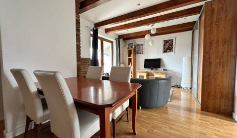 Kiadó 2 szobás lakás, 2 szobás lakás, Františkánska, Trnava, Szlovákia
