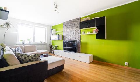 Eladó 4 szobás lakás, 4 szobás lakás, Trenčín, Szlovákia