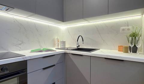 Eladó 2 szobás lakás, 2 szobás lakás, Tr. SNP, Košice - Západ, Szlovák