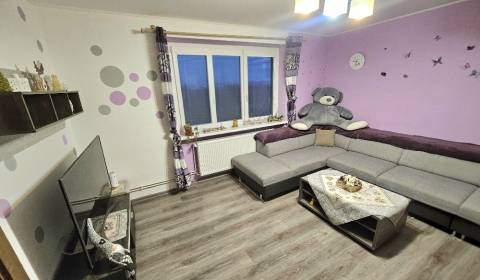 Eladó Családi ház, Családi ház, Bánovce nad Bebravou, Szlovákia