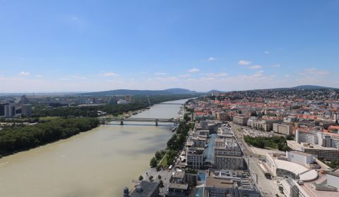 Kiadó 3 szobás lakás, 3 szobás lakás, Pribinova, Bratislava - Staré Me