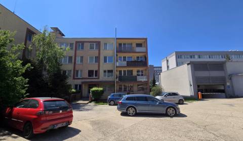 Eladó 3 szobás lakás, 3 szobás lakás, Bárdošova, Bratislava - Nové Mes
