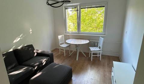 Kiadó 2 szobás lakás, 2 szobás lakás, Fedákova, Bratislava - Dúbravka,