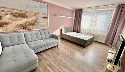 Eladó 1 szobás lakás, 1 szobás lakás, Mamateyova, Bratislava - Petržal