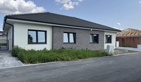 Eladó Családi ház, Családi ház, Dunajská Streda, Szlovákia