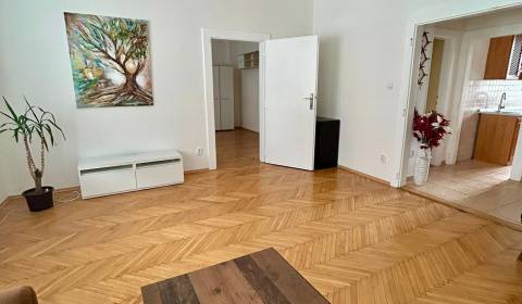 Kiadó 2 szobás lakás, 2 szobás lakás, Nitra, Szlovákia