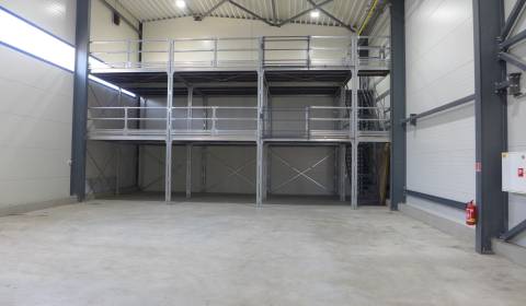 Kiadó Raktárak és ipari épületek, Raktárak és ipari épületek, Bratisla