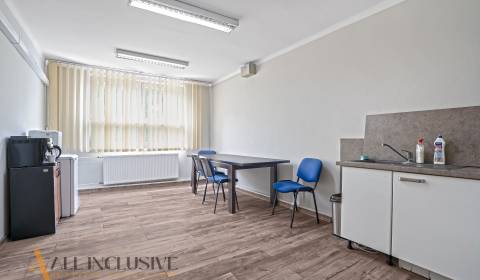 Kiadó Irodahelység, Irodahelység, Jilemnického, Dunajská Streda, Szlov