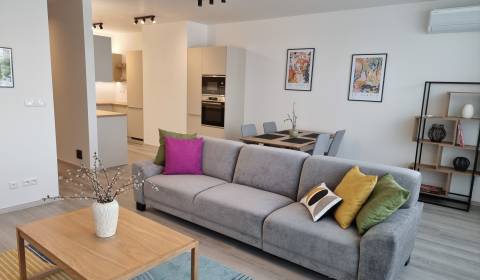 KIADÓ - 3 szobás lakás Nyitra – RIVIERA NITRA, Piesková utca