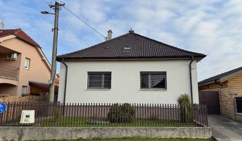 Eladó Családi ház, Családi ház, Trnava, Szlovákia