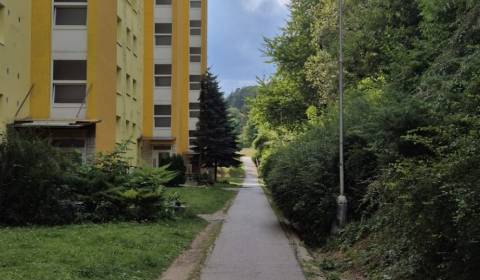 Eladó 3 szobás lakás, 3 szobás lakás, Moskovská, Banská Bystrica, Szlo