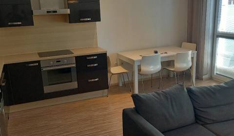 Kiadó 2 szobás lakás, 2 szobás lakás, Bratislava - Dúbravka, Szlovákia