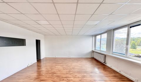 Irodahelység, Vysokoškolákov, kiadó, Žilina, Szlovákia