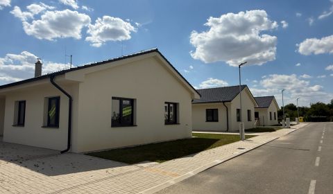 Eladó Családi ház, Családi ház, Zlaté Moravce, Szlovákia