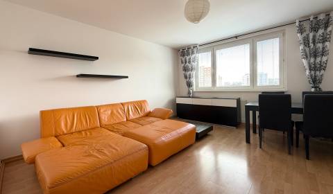 Kiadó 3 szobás lakás, 3 szobás lakás, Bratislava - Petržalka, Szlováki