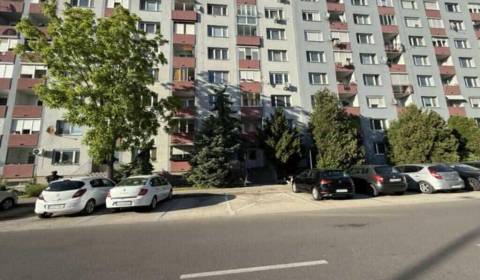 Eladó 3 szobás lakás, 3 szobás lakás, Námestie priateľstva, Dunajská S
