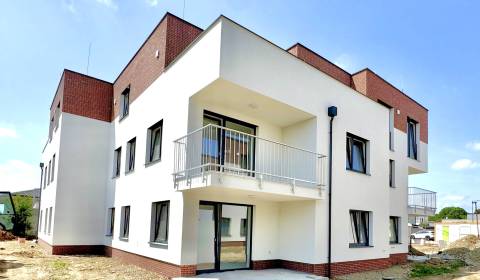Eladó 3 szobás lakás, 3 szobás lakás, Vtáčia, Senec, Szlovákia