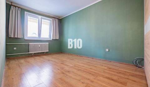 Eladó 3 szobás lakás, 3 szobás lakás, Topoľčany, Szlovákia