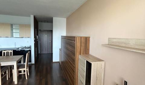 Eladó 1 szobás lakás, 1 szobás lakás, Cementárenská, Malacky, Szlováki
