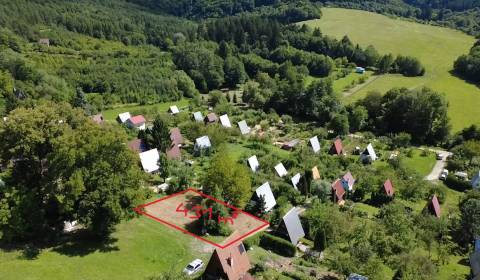 Eladó Kertek, Kertek, Rybníky, Púchov, Szlovákia