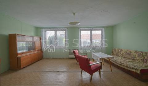 Eladó Családi ház, Családi ház, Nové Mesto nad Váhom, Szlovákia