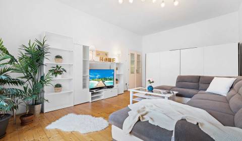 Eladó Családi ház, Családi ház, Dr. Kautza, Pezinok, Szlovákia