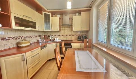 Eladó 3 szobás lakás, 3 szobás lakás, Raková, Čadca, Szlovákia