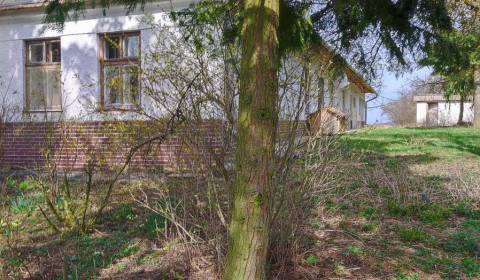 Eladó Nyaraló, Nyaraló, Trnava, Szlovákia