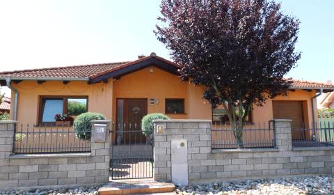 Eladó Családi ház, Családi ház, Jabloňová, Dunajská Streda, Szlovákia