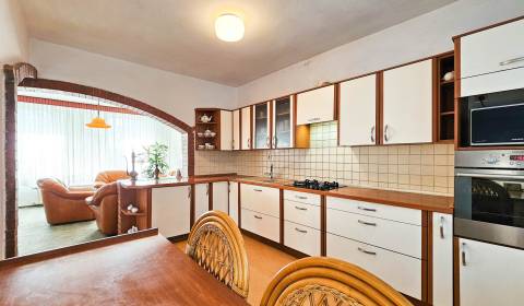 Eladó Családi ház, Családi ház, Trnava, Szlovákia