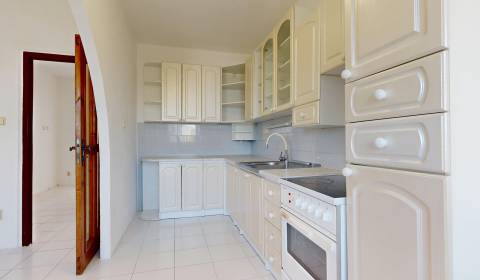 Kiadó 2 szobás lakás, 2 szobás lakás, Mierová, Bratislava - Ružinov, S