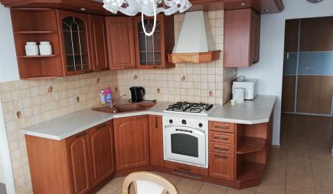 Eladó 4 szobás lakás, 4 szobás lakás, Trnava, Szlovákia